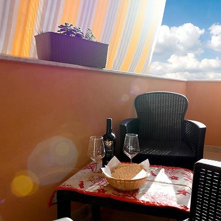 Apartamento Kris87 A 5 Minuti Dal Porto Alguer Exterior foto